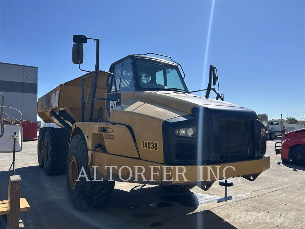 CAT 740B 铰接式自卸车