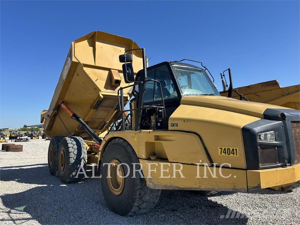 CAT 740B 铰接式自卸车