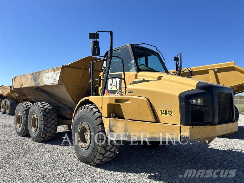 CAT 740B 铰接式自卸车