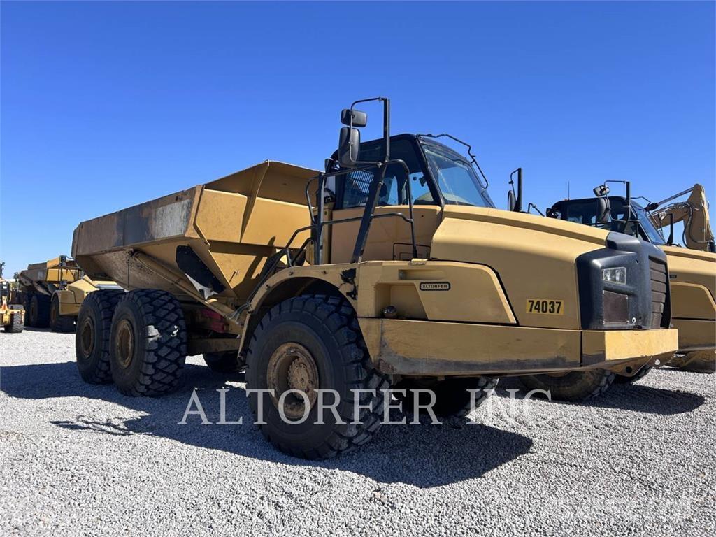 CAT 740B 铰接式自卸车