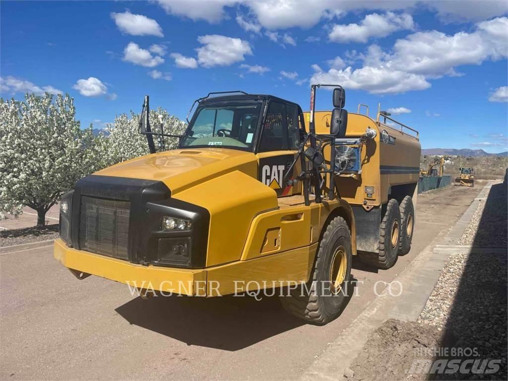 CAT 740B WT 水罐车
