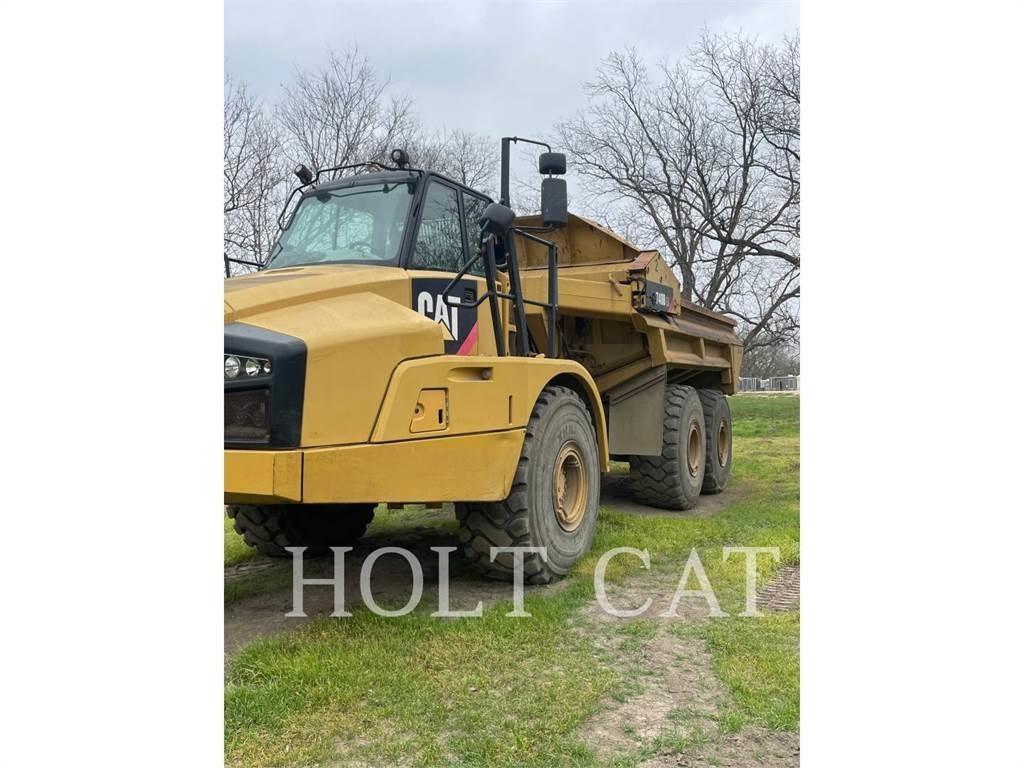 CAT 740BEJ 铰接式自卸车