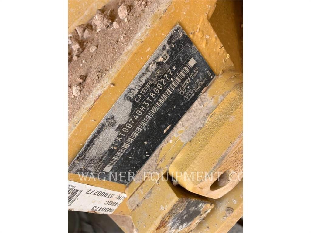 CAT 740GC 铰接式自卸车