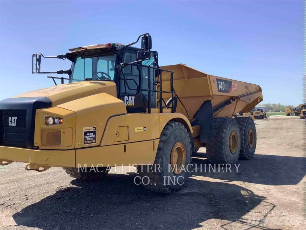CAT 740GC 铰接式自卸车
