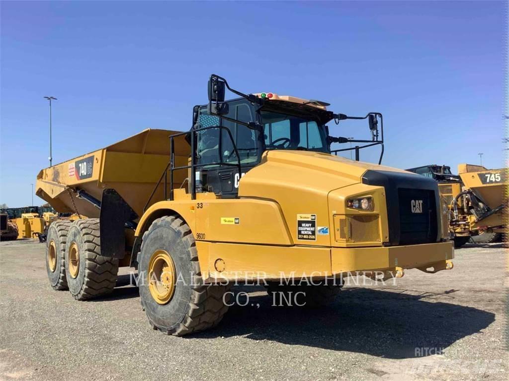 CAT 740GC 铰接式自卸车
