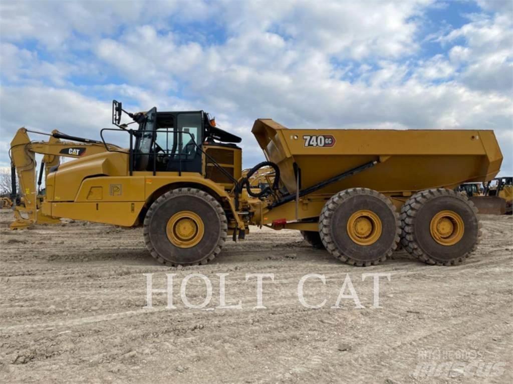 CAT 740GC 铰接式自卸车