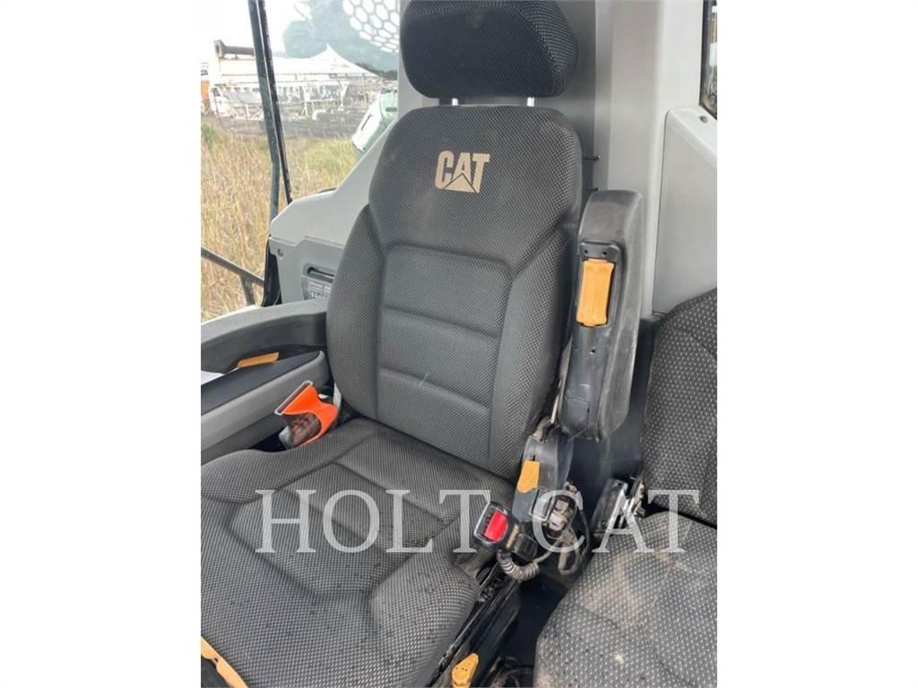 CAT 740GC 铰接式自卸车