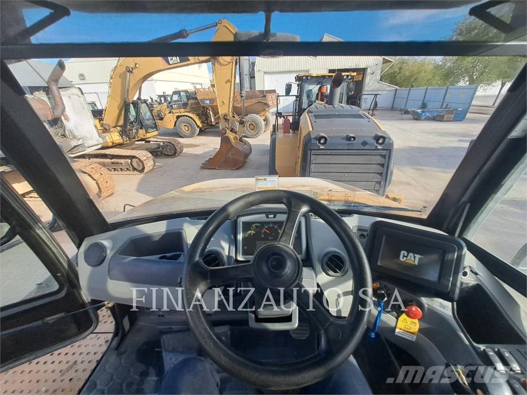 CAT 740GC 铰接式自卸车