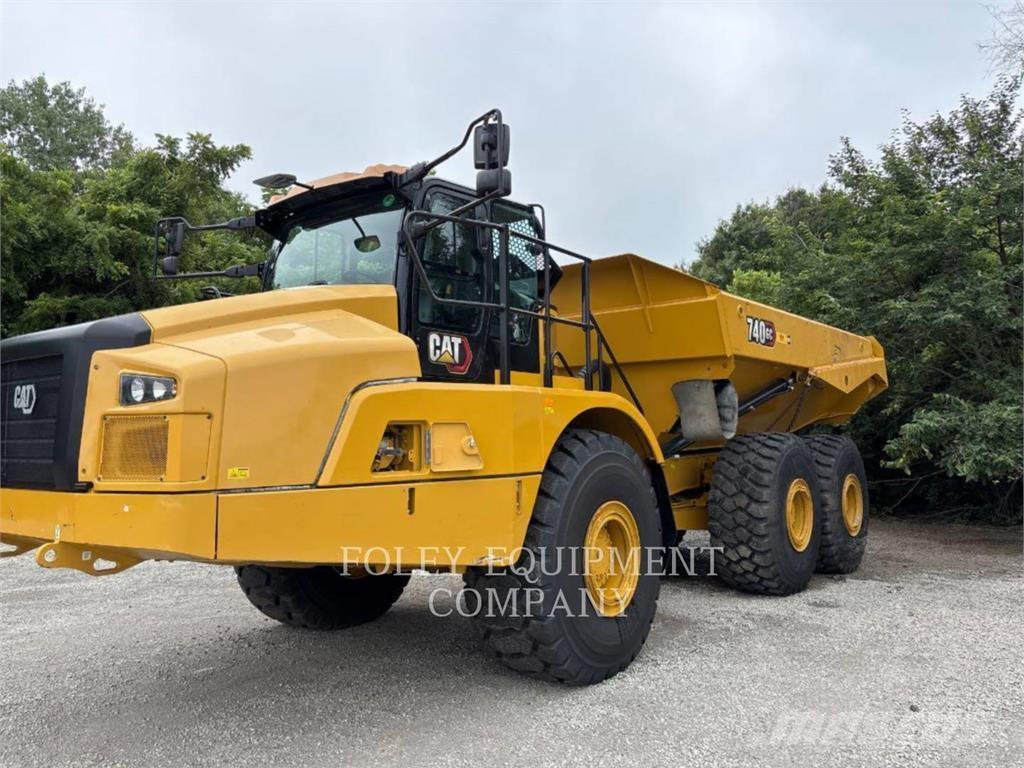 CAT 740GC-04 铰接式自卸车