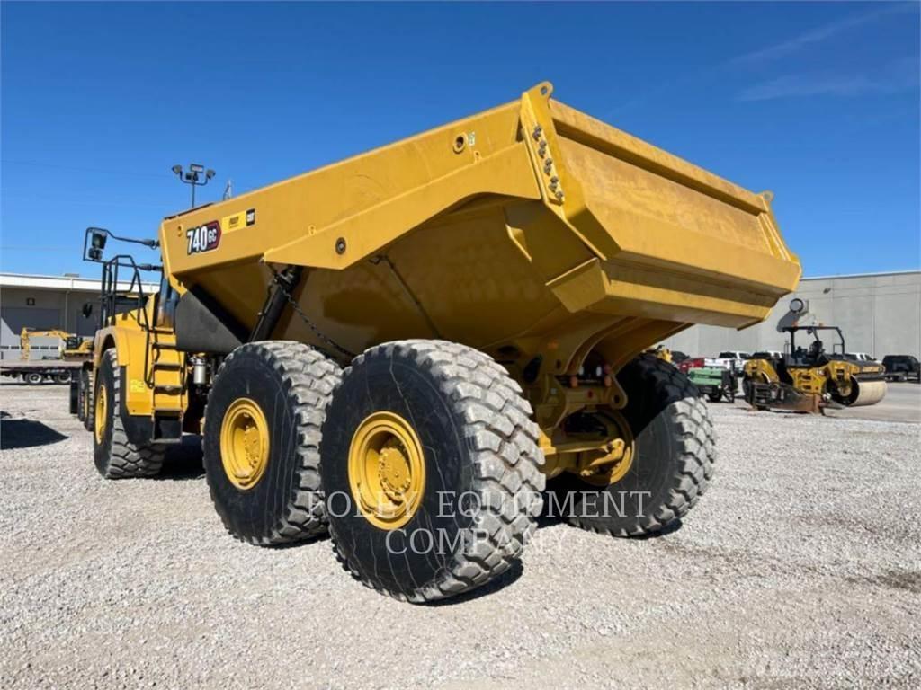 CAT 740GC-04 铰接式自卸车