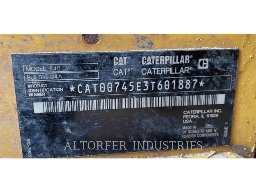 CAT 745 铰接式自卸车