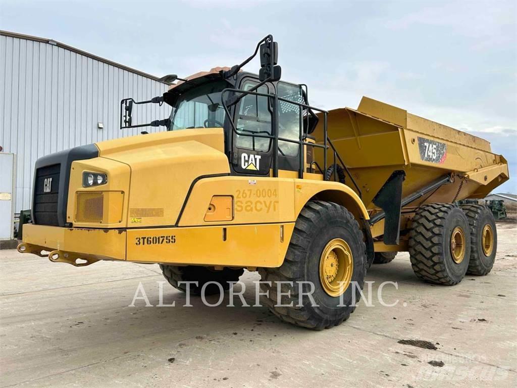 CAT 745 铰接式自卸车