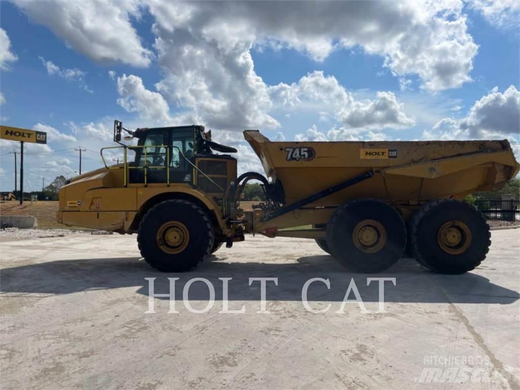 CAT 745 铰接式自卸车