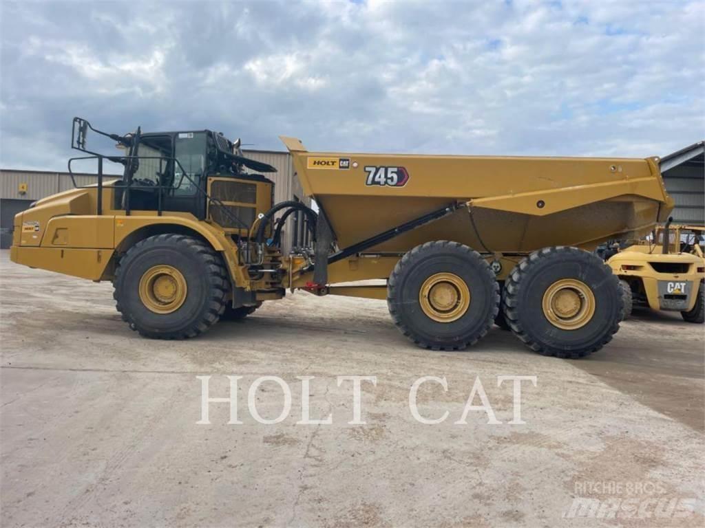 CAT 745 铰接式自卸车