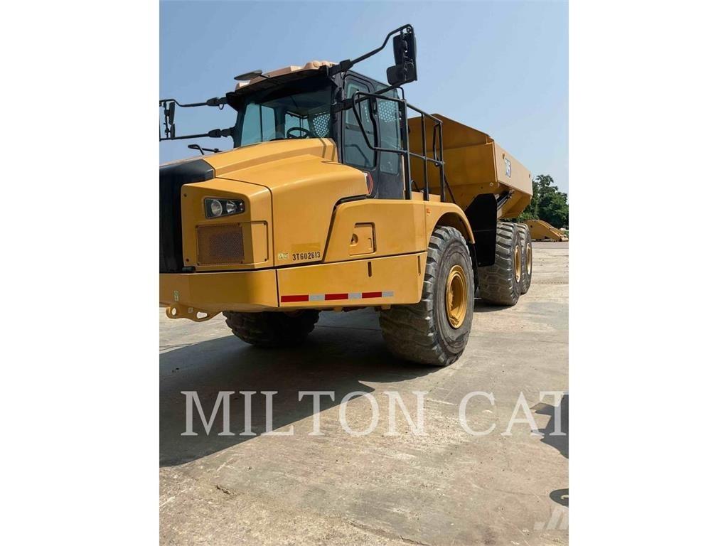 CAT 745 铰接式自卸车