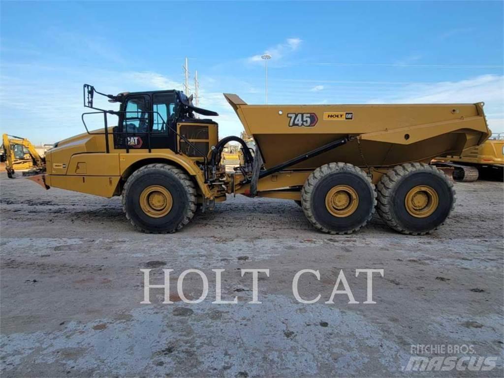 CAT 745 铰接式自卸车