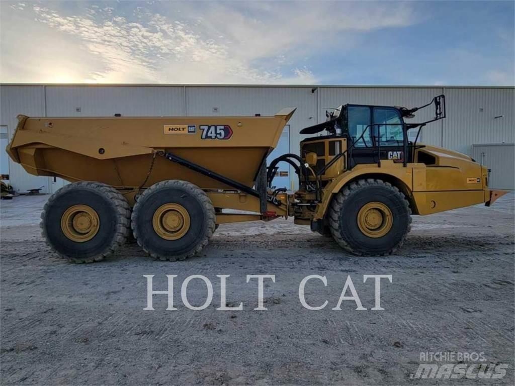 CAT 745 铰接式自卸车