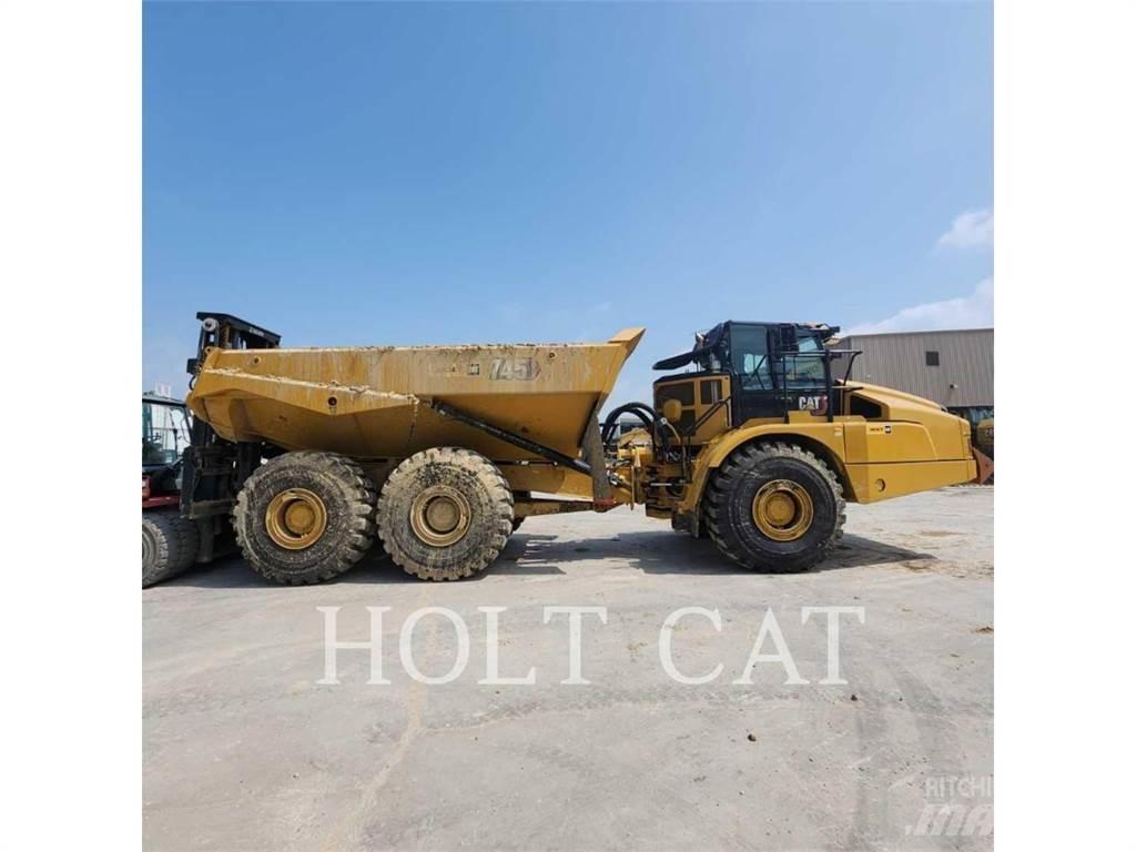 CAT 745 铰接式自卸车