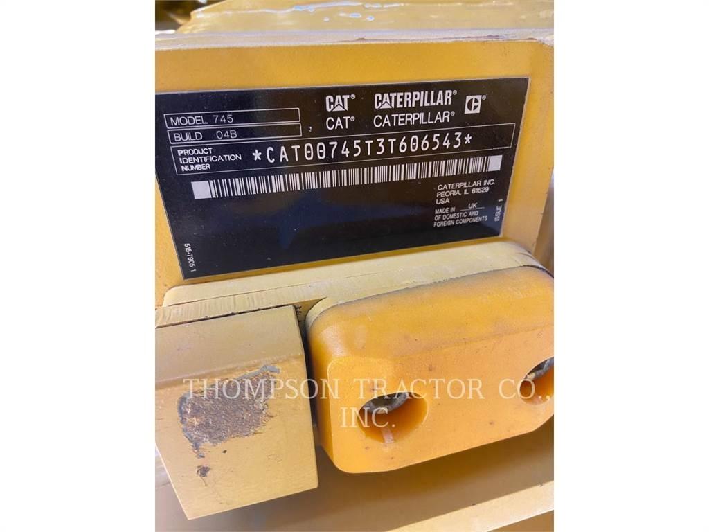 CAT 745 铰接式自卸车