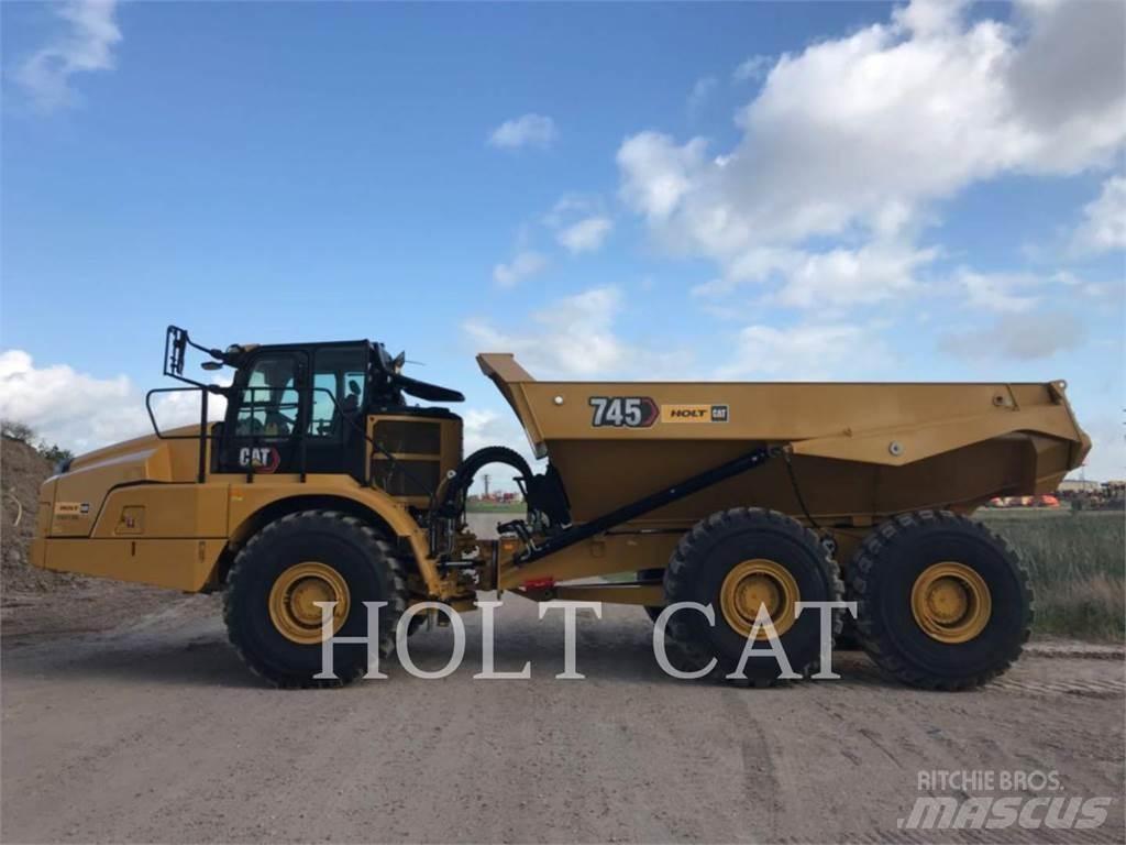 CAT 745 铰接式自卸车