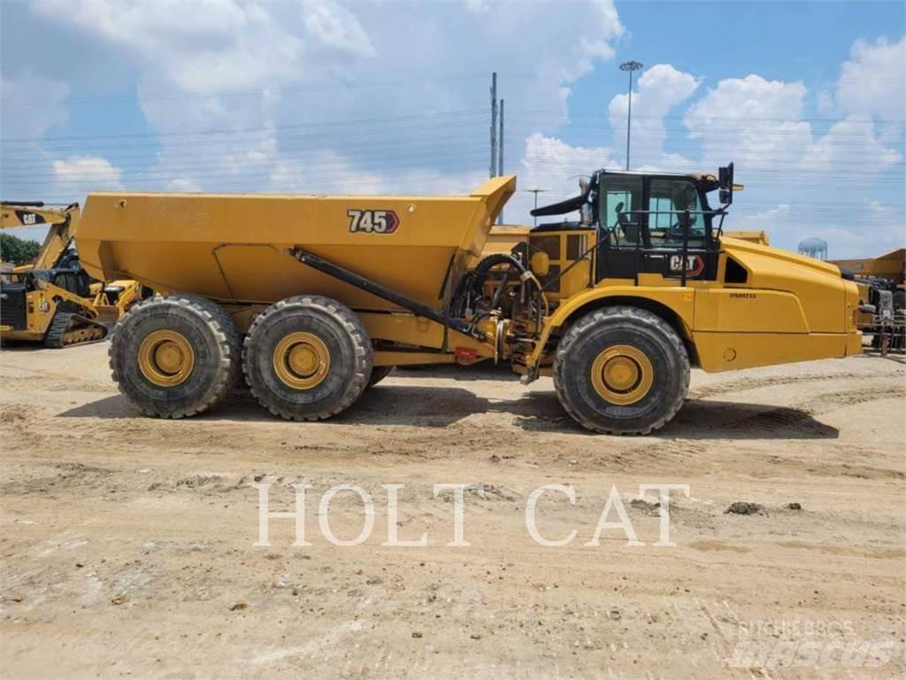 CAT 745 铰接式自卸车