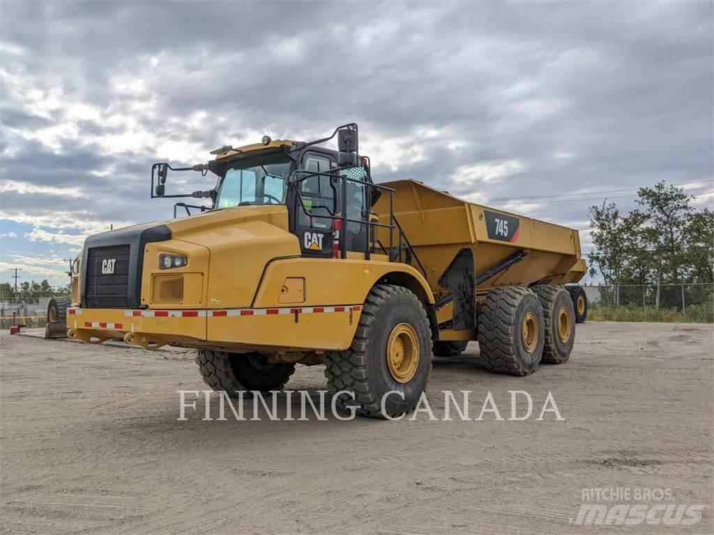 CAT 745 铰接式自卸车