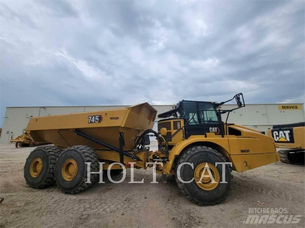 CAT 745 铰接式自卸车
