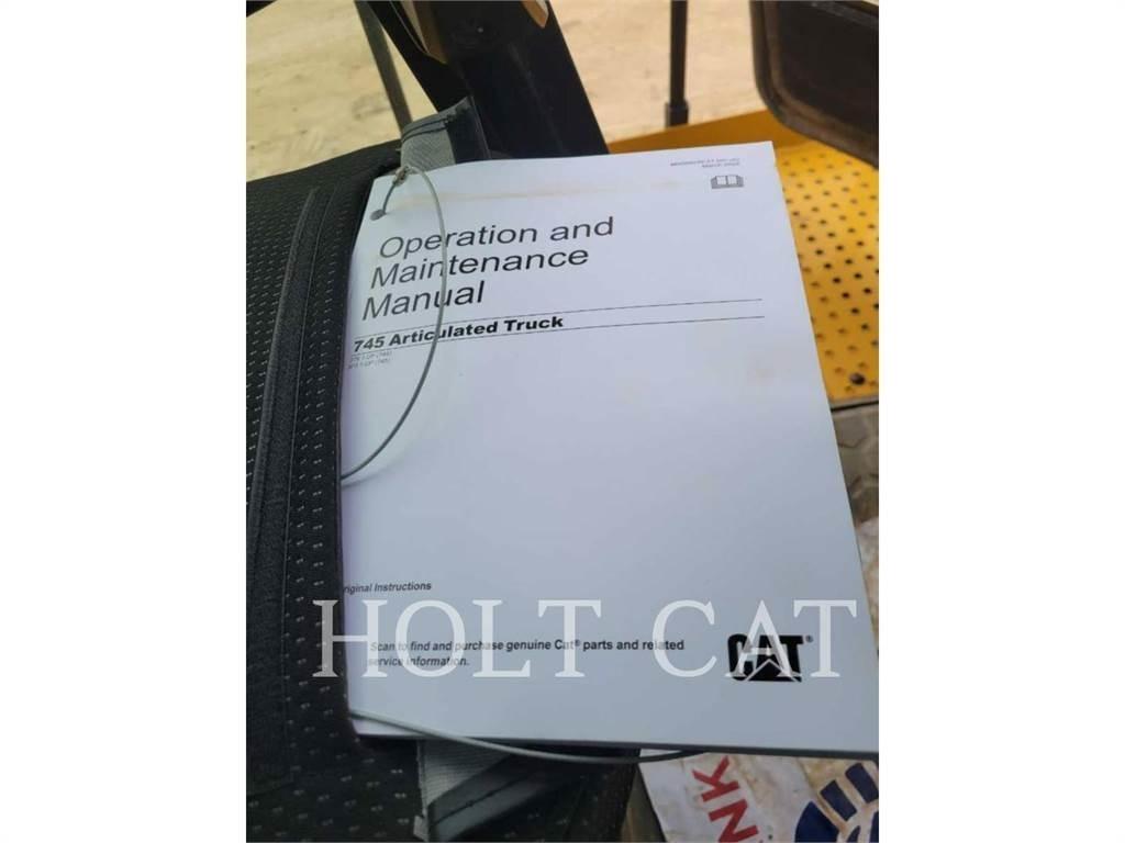CAT 745 铰接式自卸车