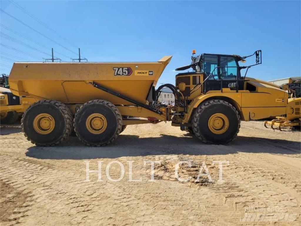 CAT 745 铰接式自卸车