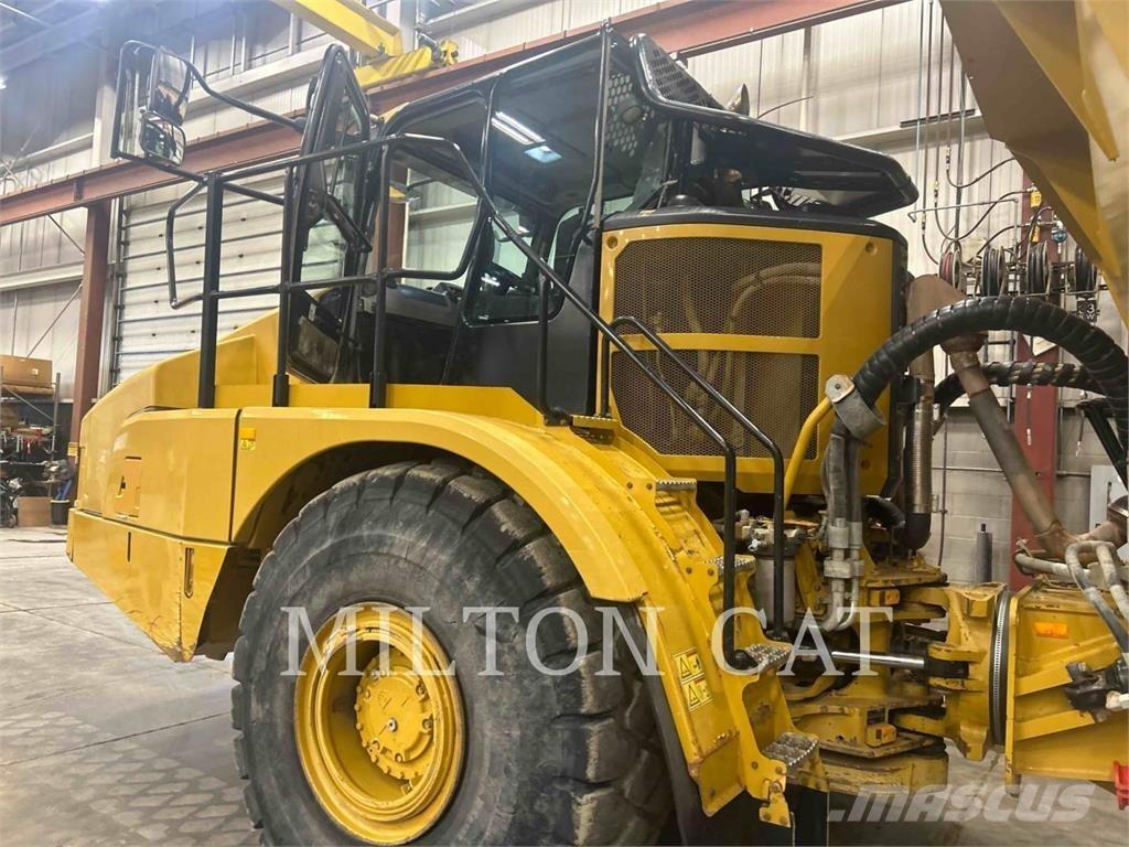 CAT 745 铰接式自卸车