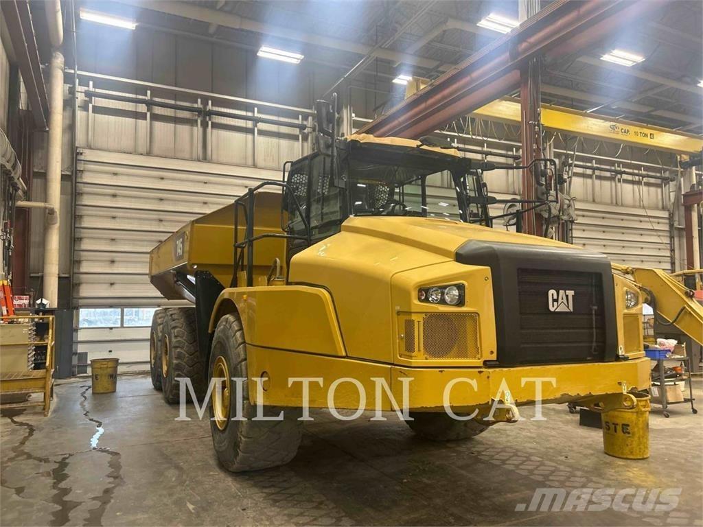 CAT 745 铰接式自卸车