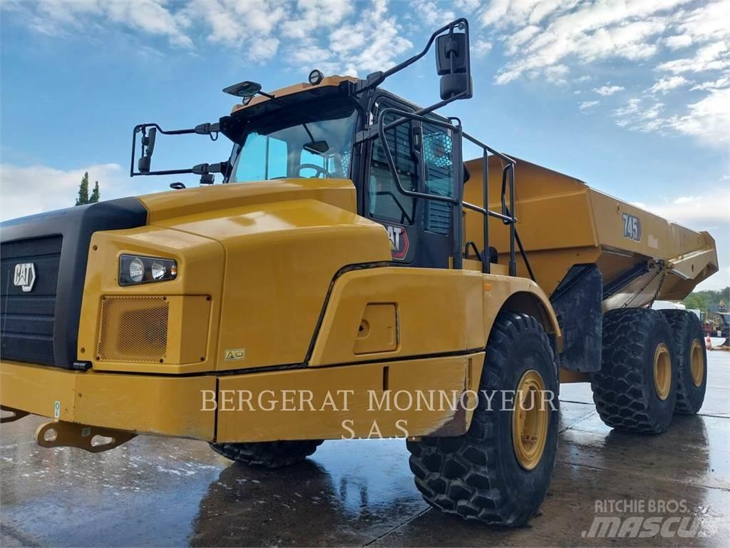 CAT 745 铰接式自卸车