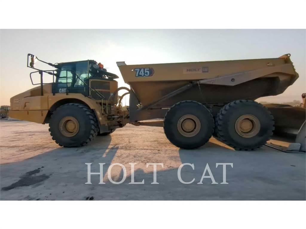 CAT 745 铰接式自卸车