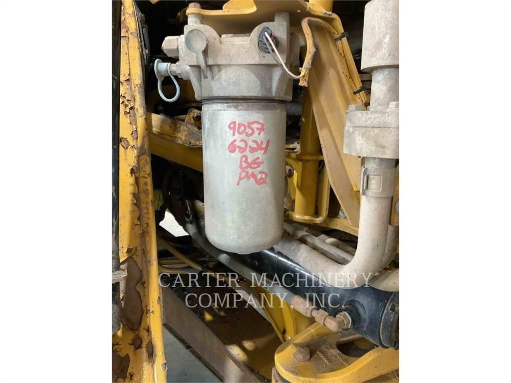 CAT 745 铰接式自卸车