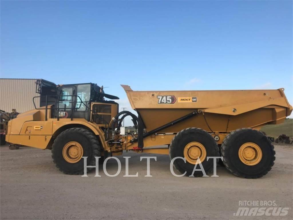 CAT 745 铰接式自卸车