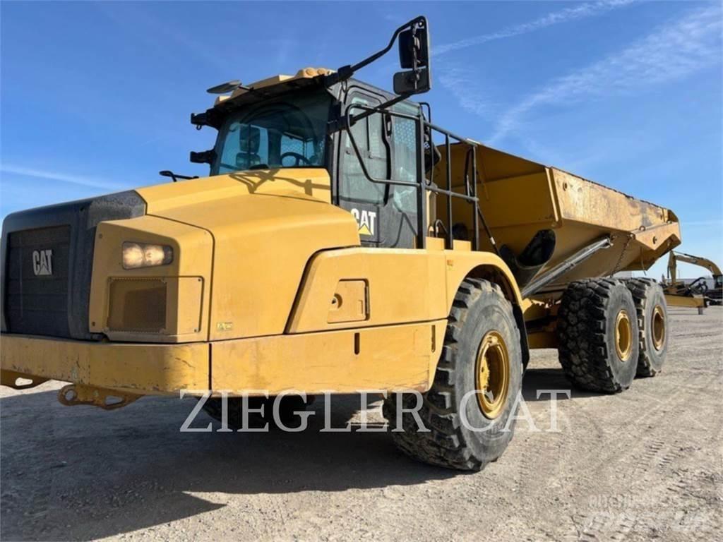CAT 745 铰接式自卸车