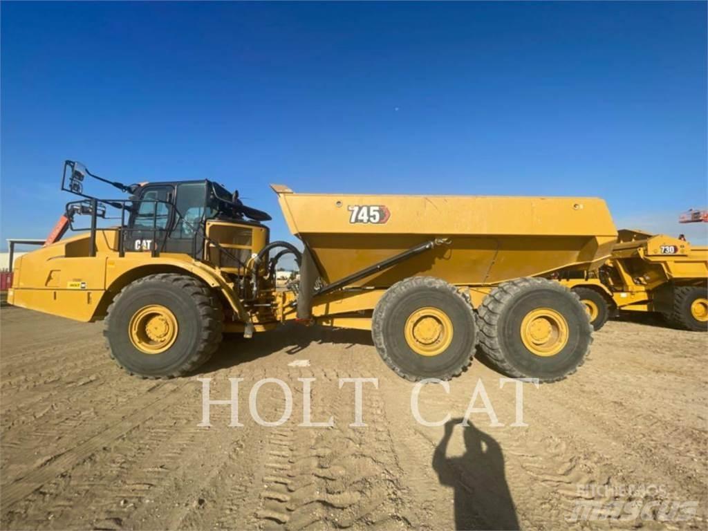 CAT 745 铰接式自卸车