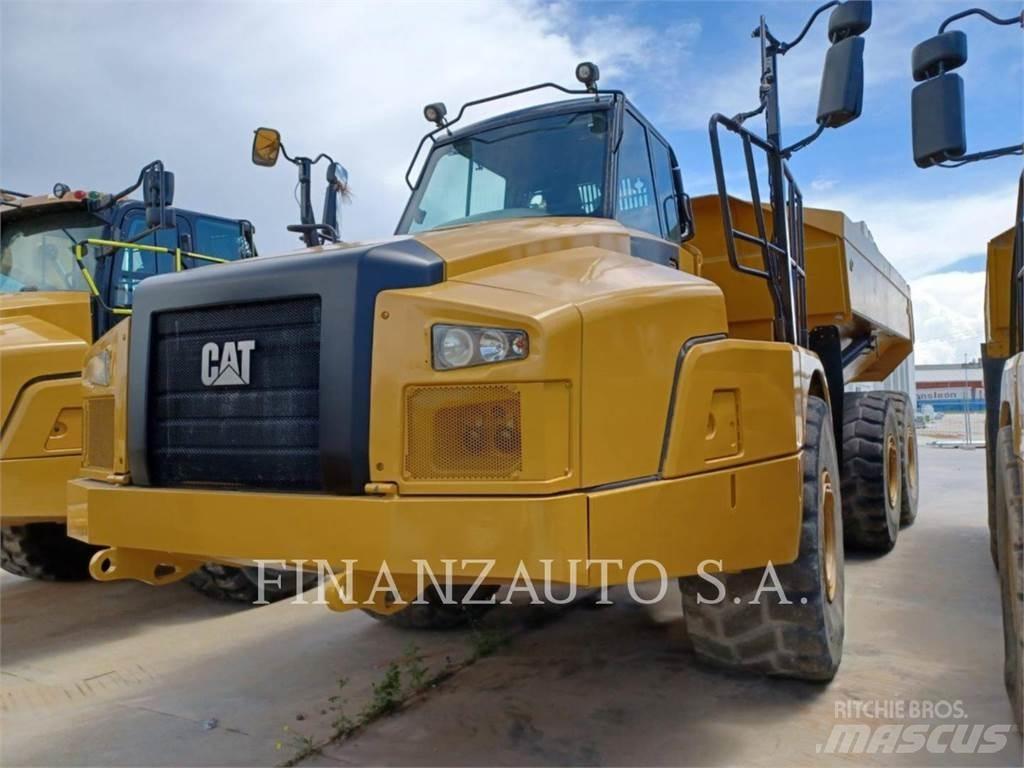 CAT 745 铰接式自卸车