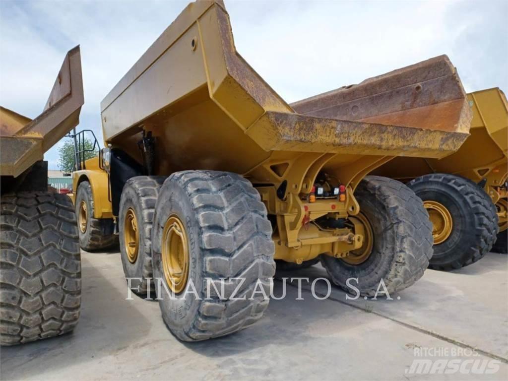 CAT 745 铰接式自卸车