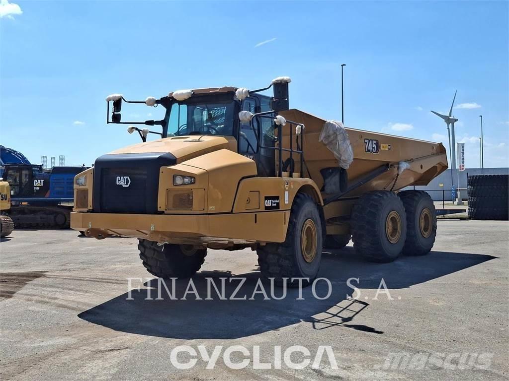 CAT 745 铰接式自卸车