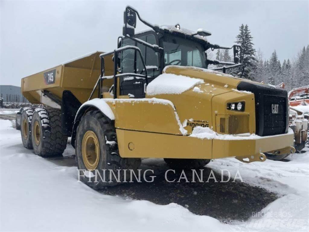 CAT 745 铰接式自卸车