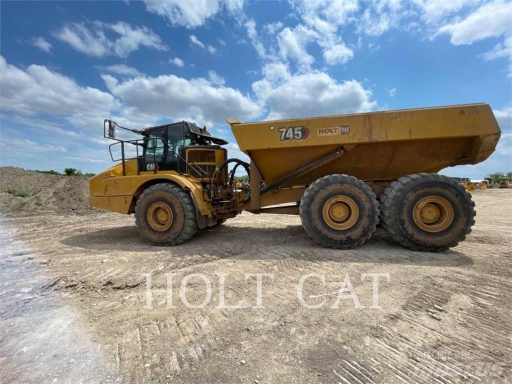 CAT 745 铰接式自卸车