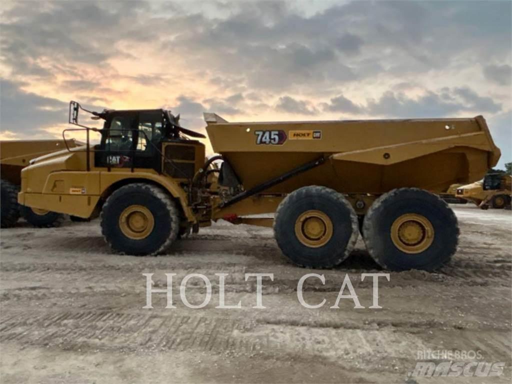 CAT 745 铰接式自卸车