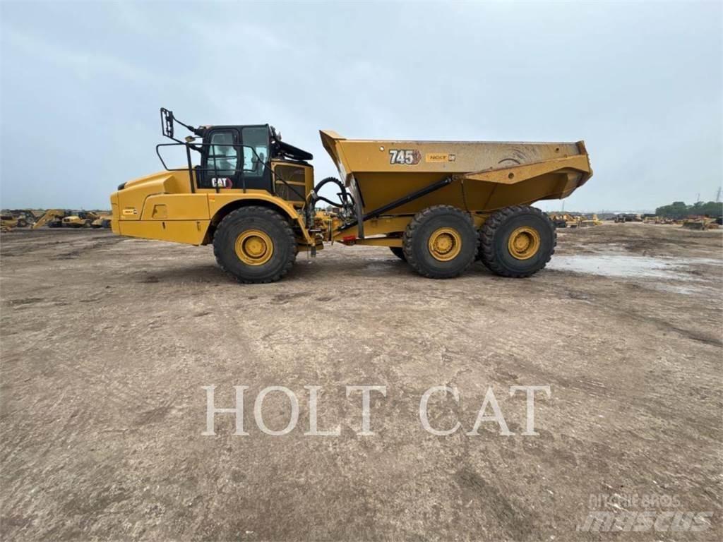 CAT 745 铰接式自卸车