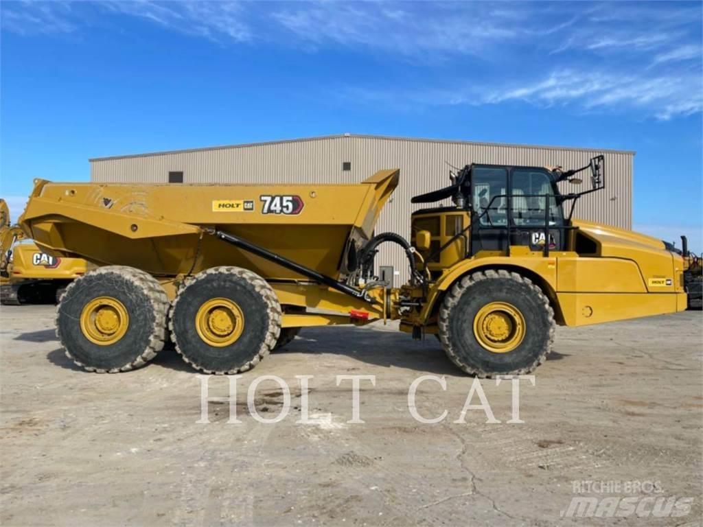 CAT 745 铰接式自卸车