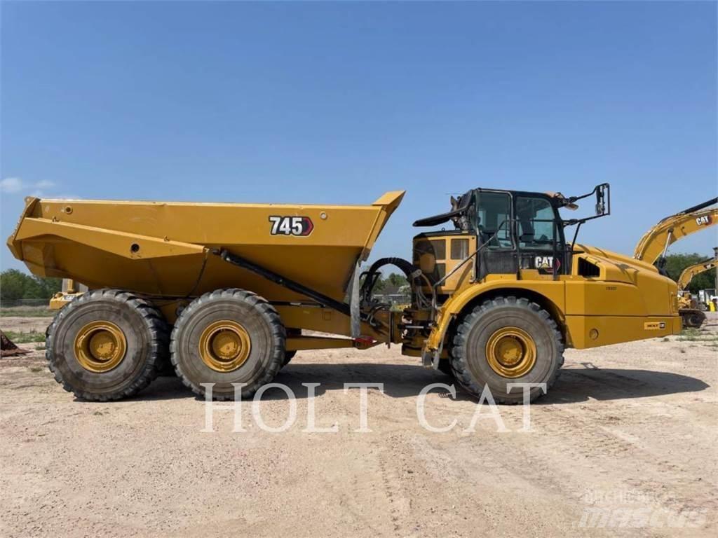CAT 745 铰接式自卸车