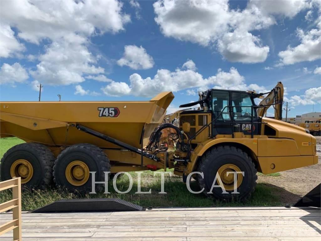CAT 745 铰接式自卸车