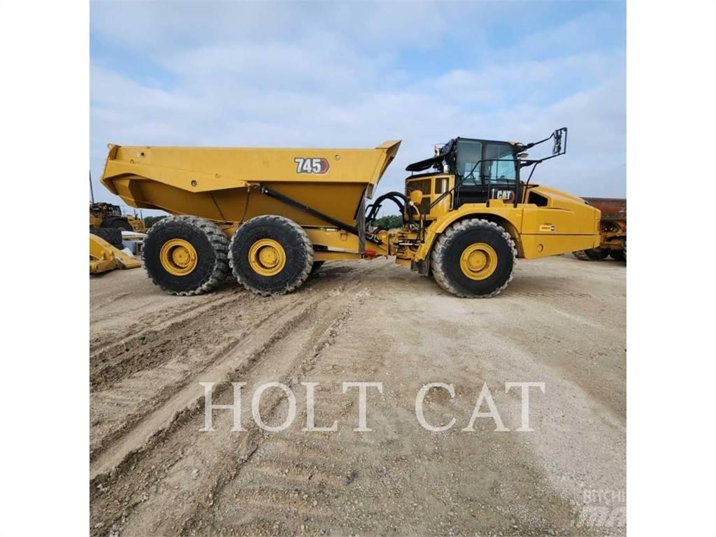 CAT 745 铰接式自卸车