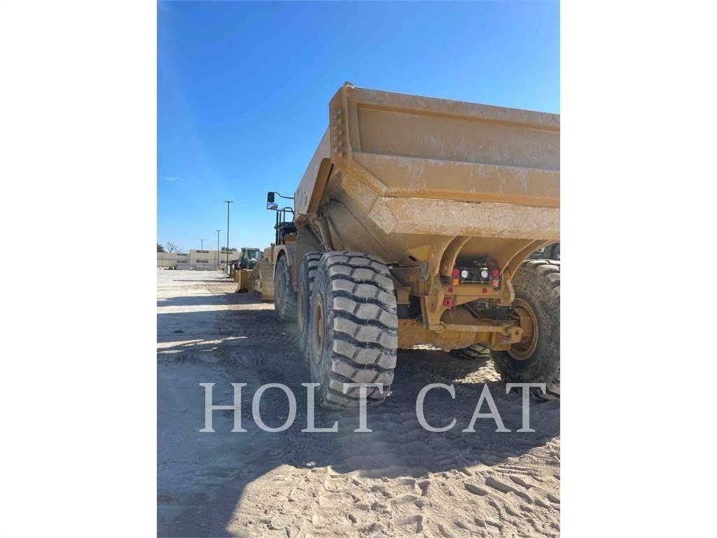 CAT 745 铰接式自卸车