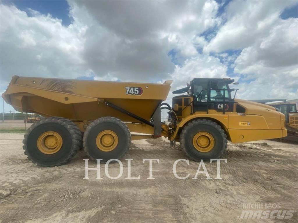 CAT 745 铰接式自卸车